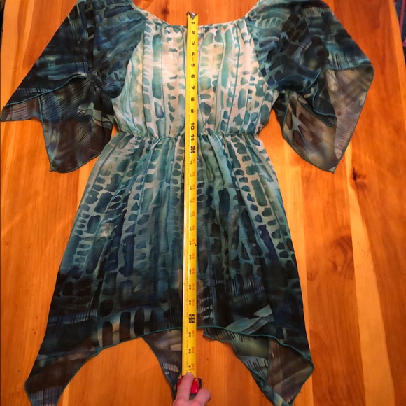 Beautiful blue tunic top - Picture 2 of 4